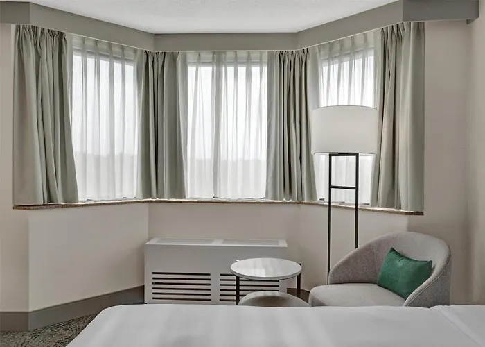 Hilton Arlington National Landing