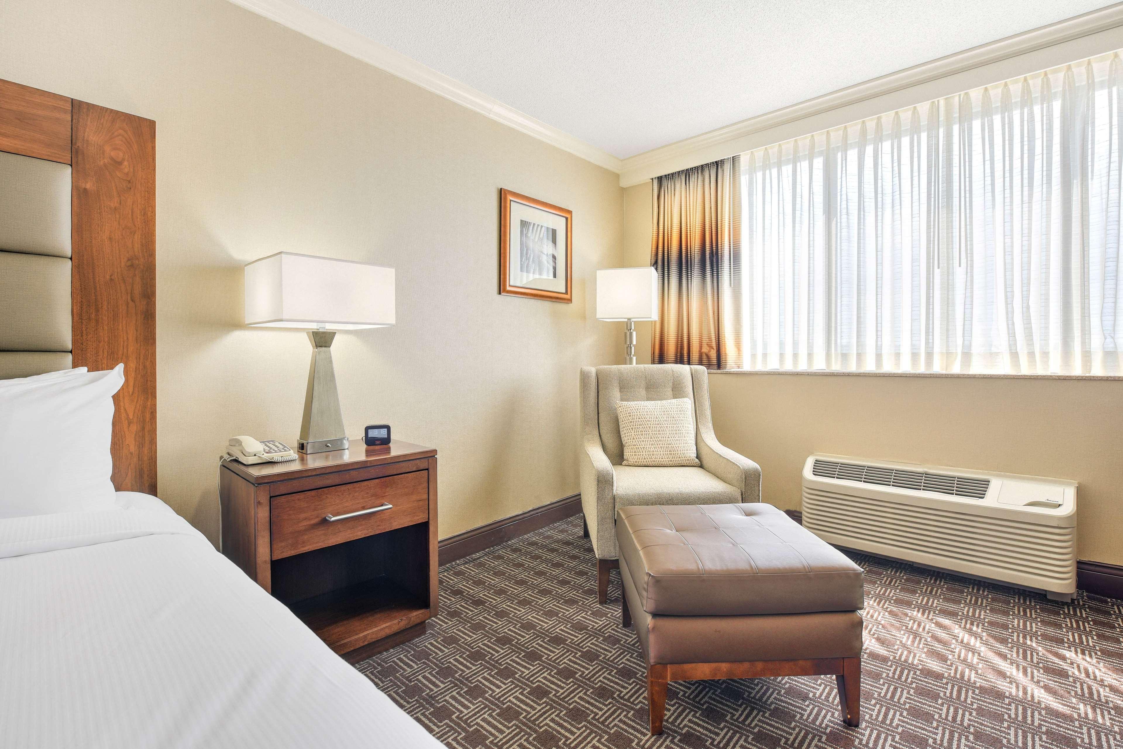 Hilton National Landing 3* Arlington