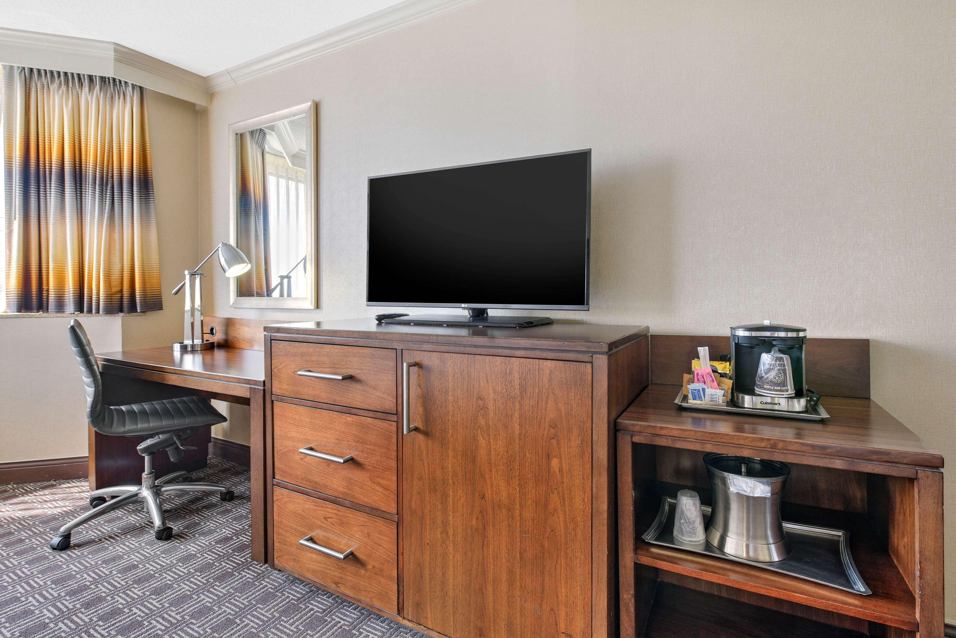 Hilton National Landing Hotel Arlington