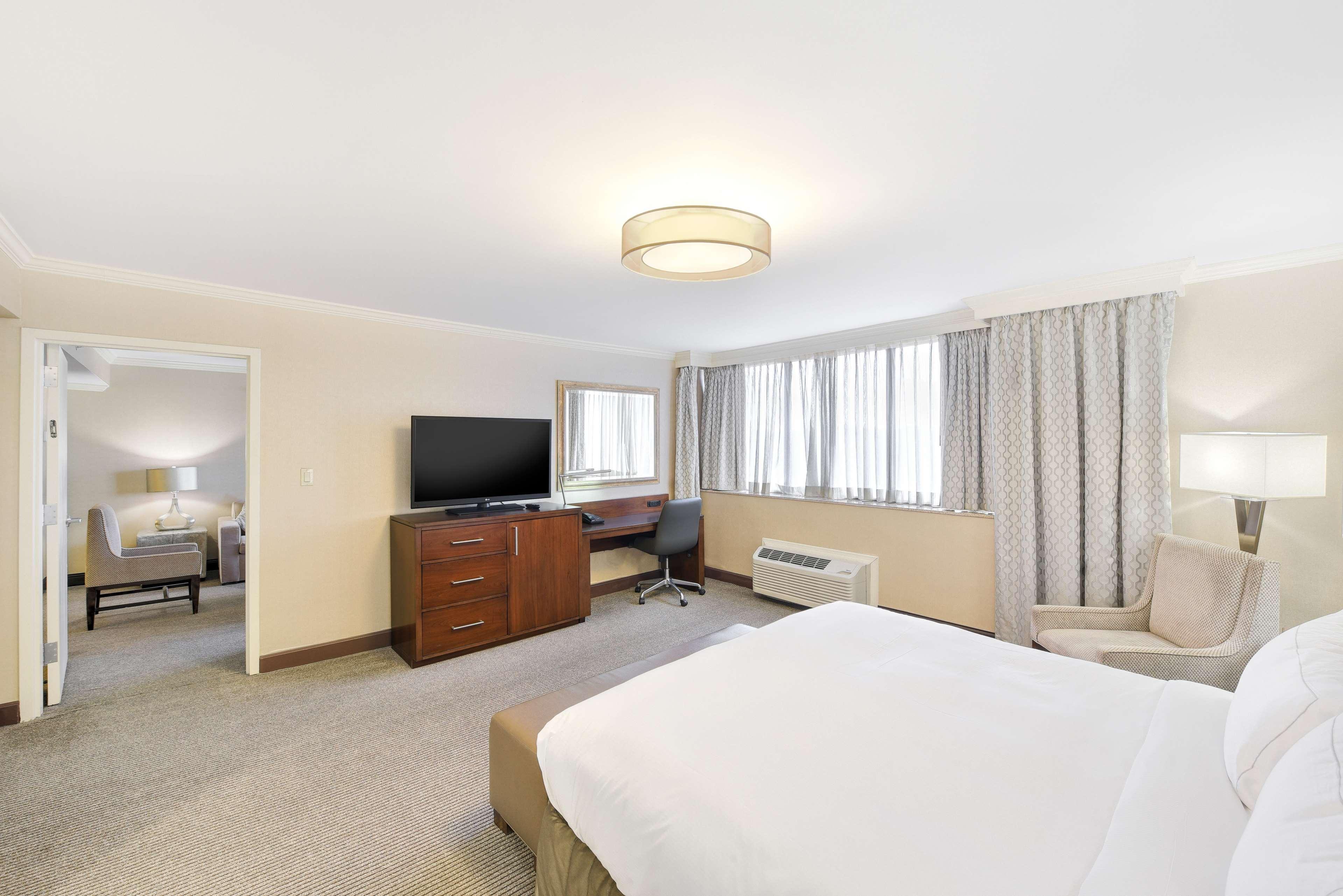 Hilton National Landing 3* Arlington