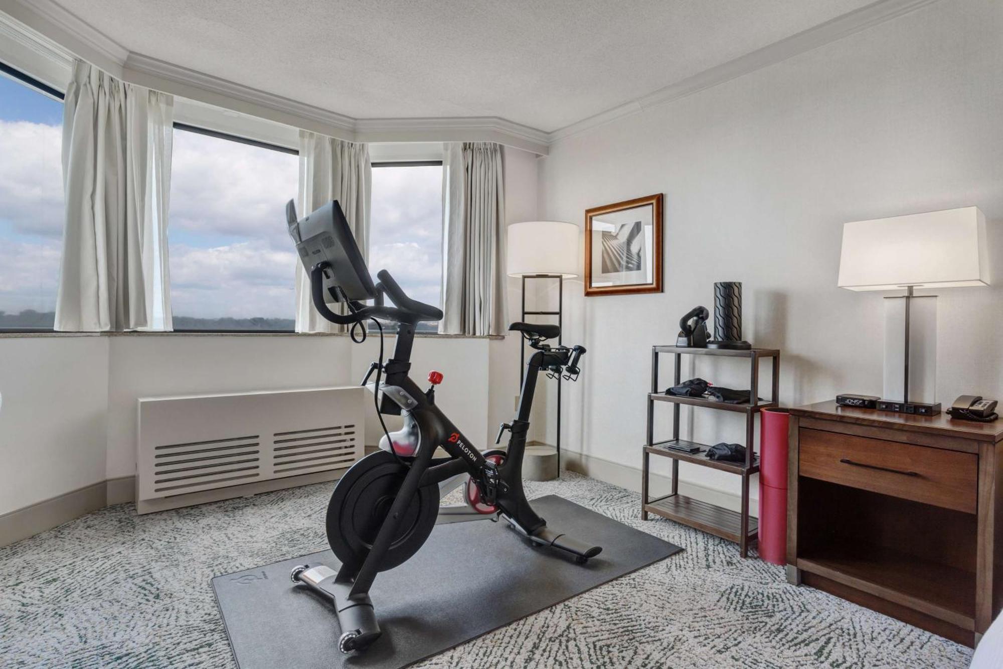 Hilton National Landing Hotel Arlington