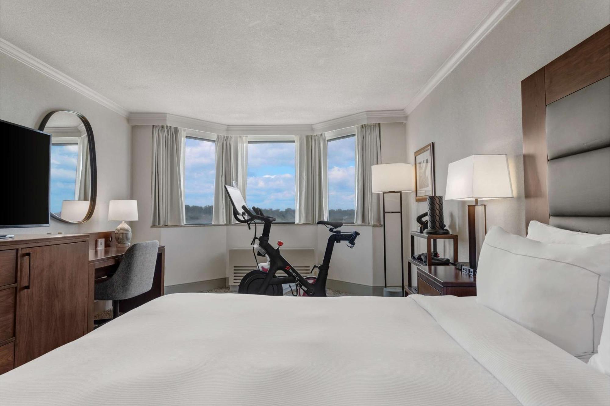 Hilton National Landing Hotel Arlington