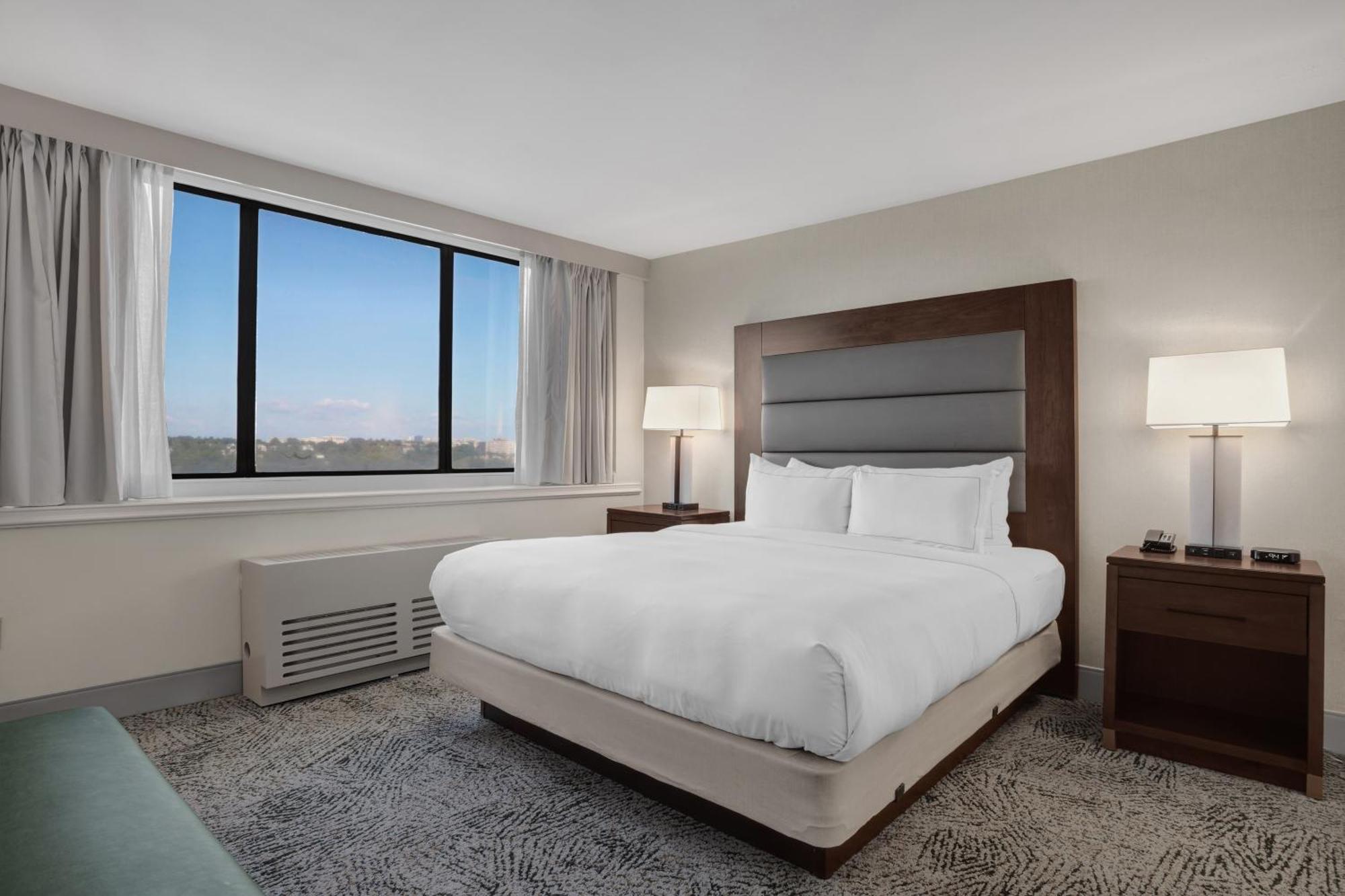 Hilton National Landing Hotel Arlington