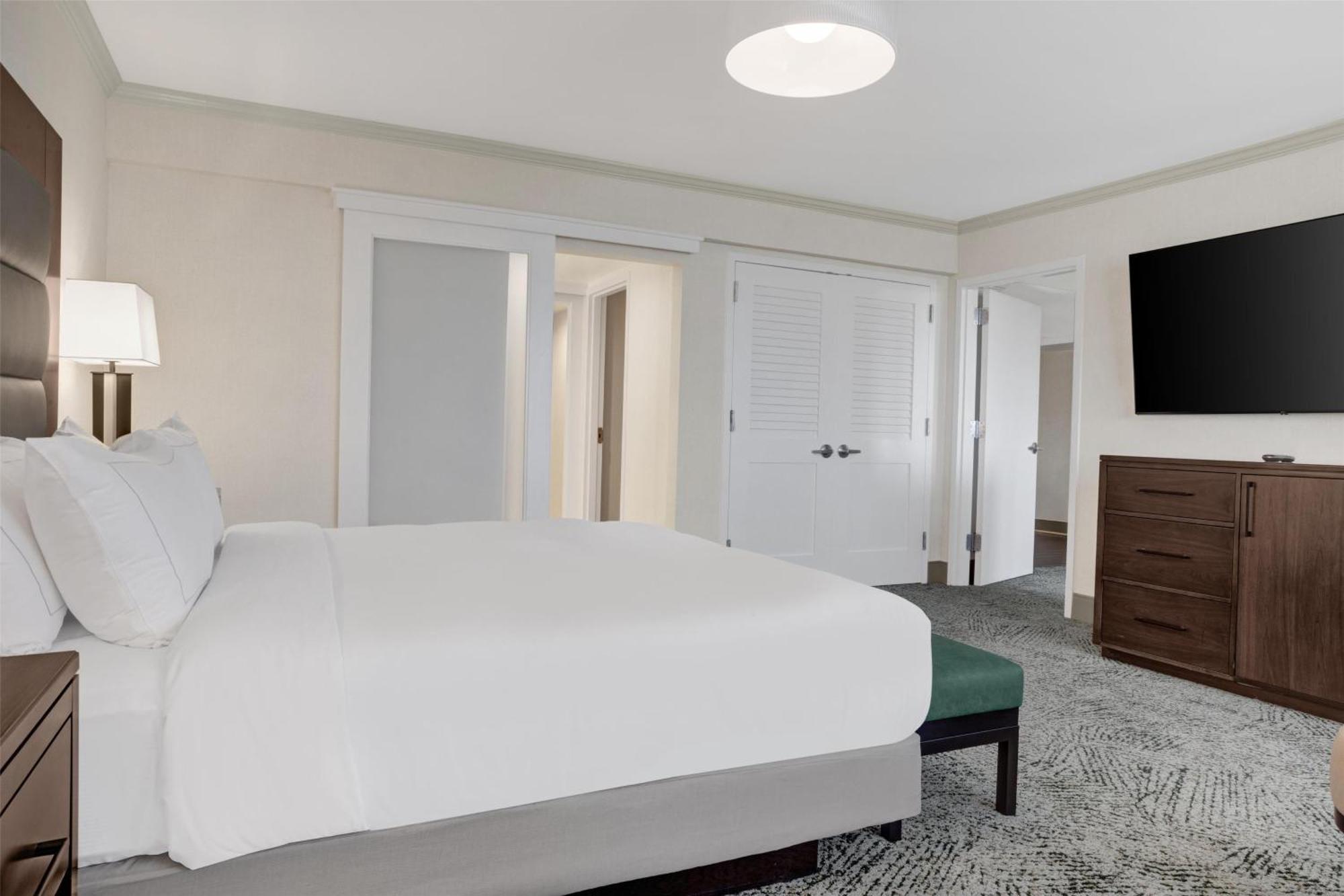 Hotel Hilton National Landing 3*