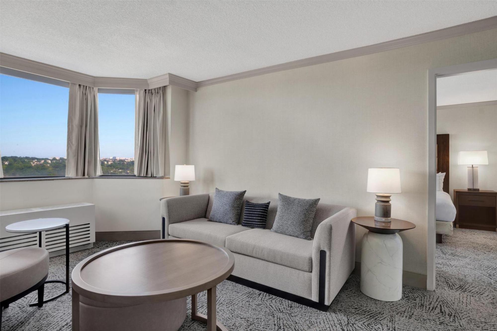 Hilton National Landing Hotel 3*