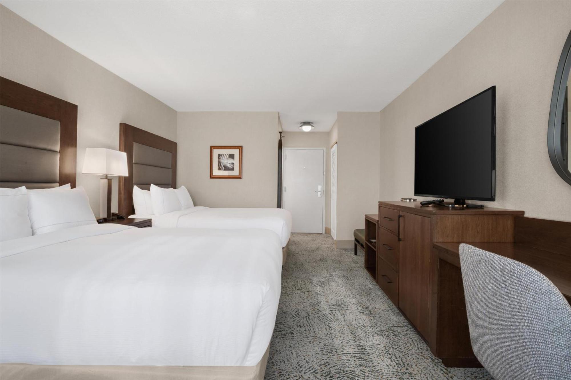Hilton National Landing Hotel 3*