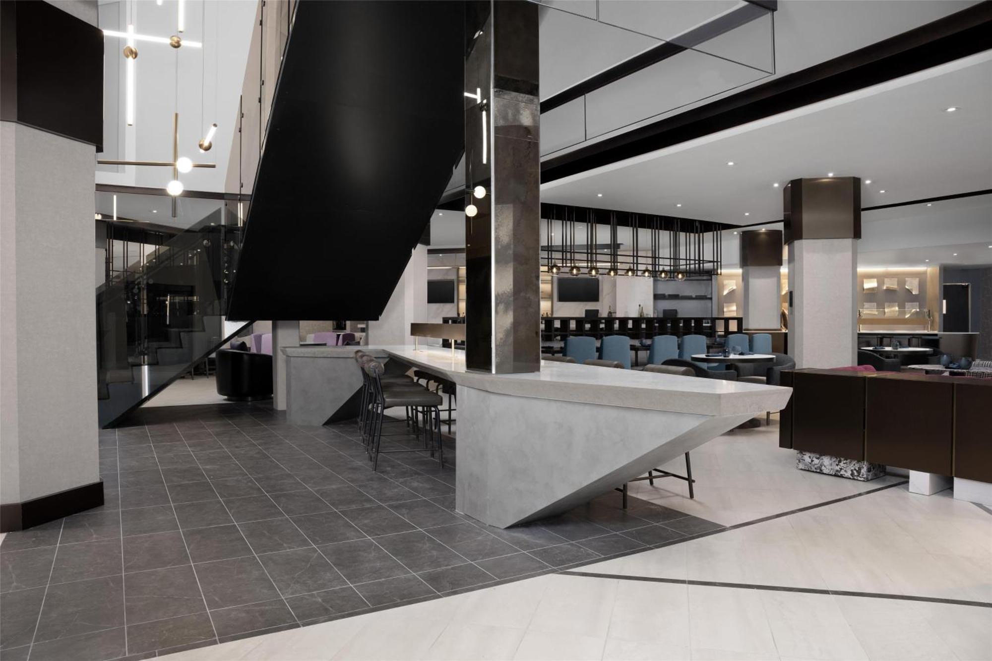 Hilton National Landing Hotel